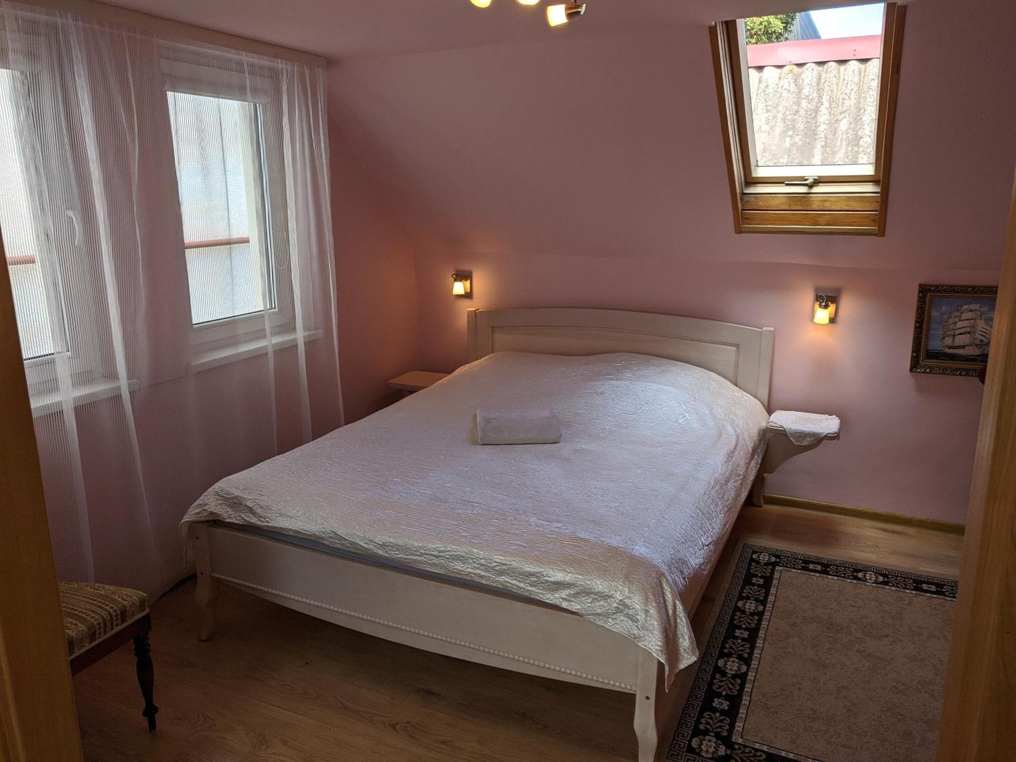 Guest House Nika - Cottages And Rooms In The Heart Of Palanga City Center Kültér fotó