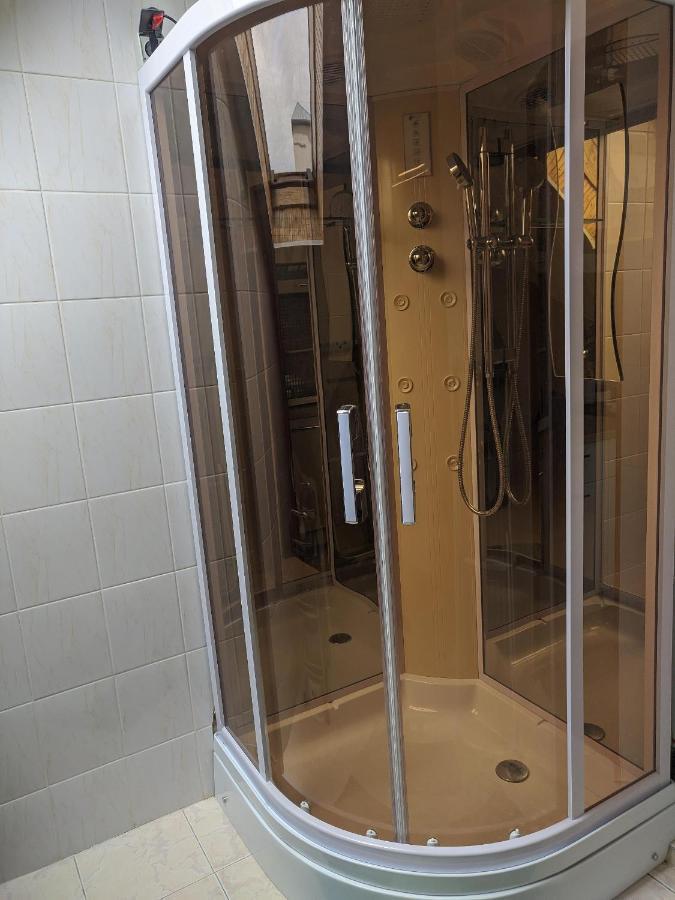 Guest House Nika - Cottages And Rooms In The Heart Of Palanga City Center Kültér fotó